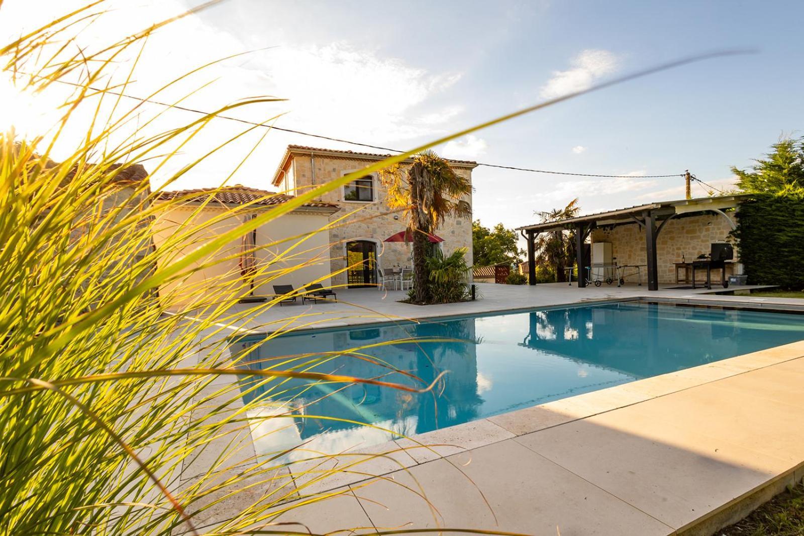 Moncrabeau Villa Au Petit Bonheur Avec Clim - Hameau Au Calme - Piscine Chauffee - Petanque מראה חיצוני תמונה